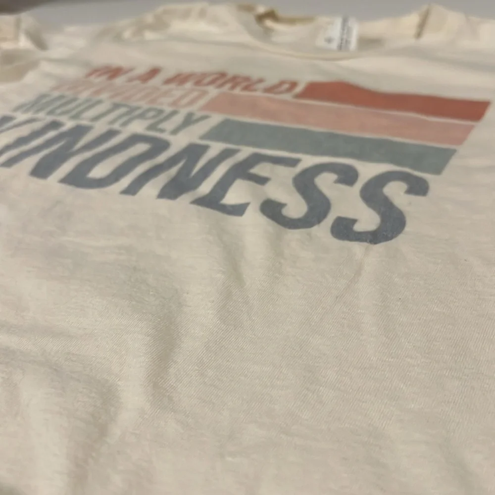Bella Canvas inspirational tee Top Size Small (6-8)